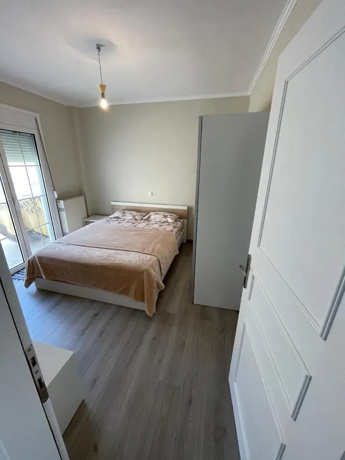 Villa 2-Bedroom Luxury Family Home Flogita